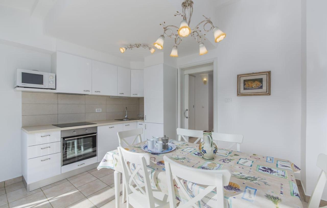 Holiday Home M&M Novigrad Istria Extérieur photo