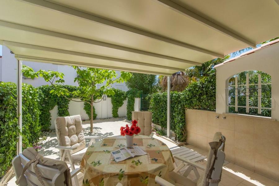 Holiday Home M&M Novigrad Istria Extérieur photo